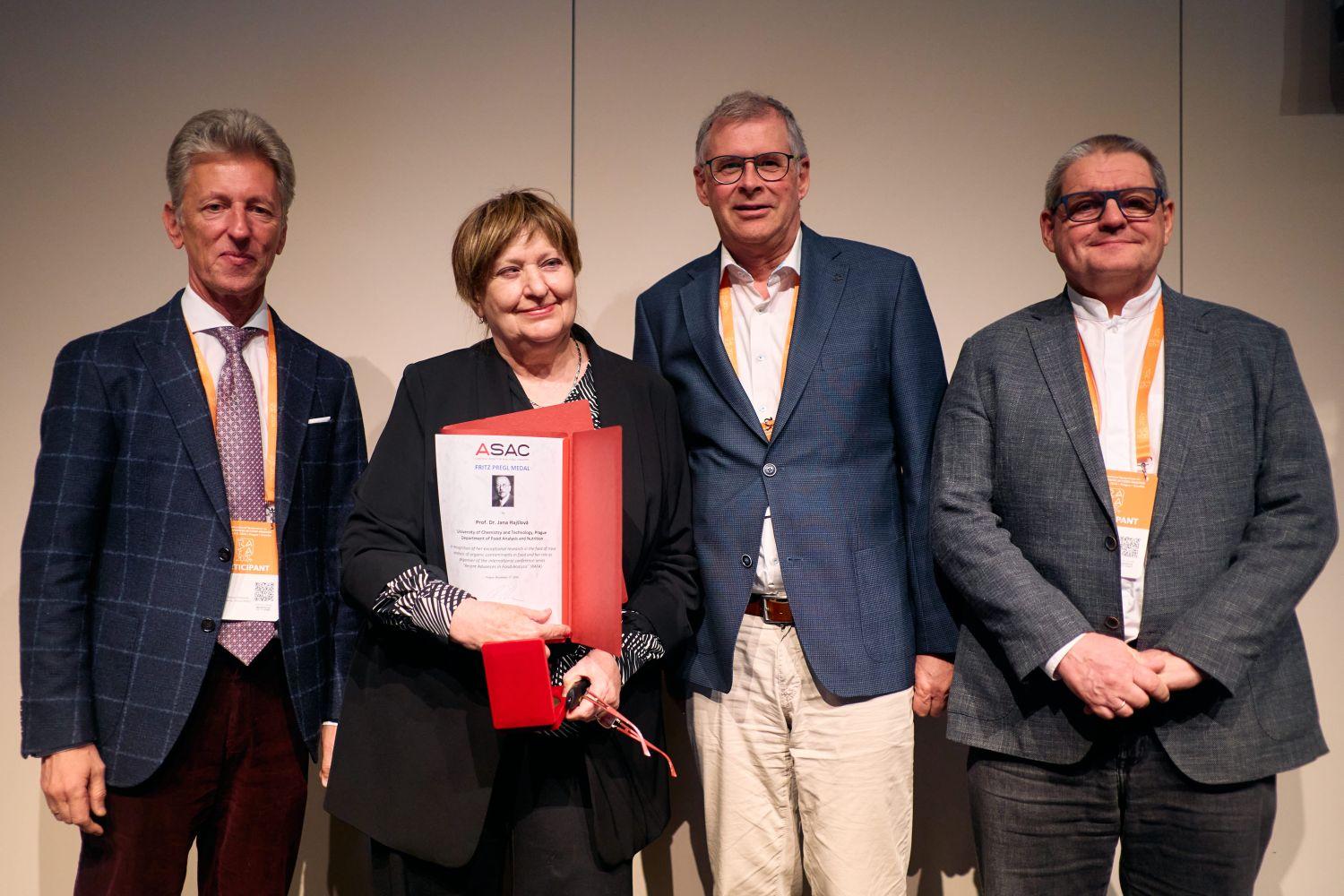 Prof. Jana Hajšlová obdržela Fritz Pregl Medal 2024